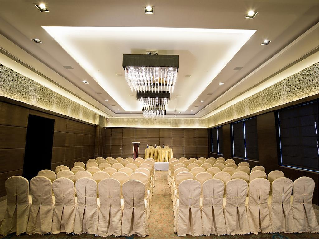 Best Western Jubilee Ridge Hyderabad Luaran gambar