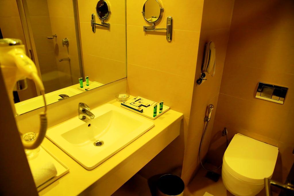 Best Western Jubilee Ridge Hyderabad Luaran gambar